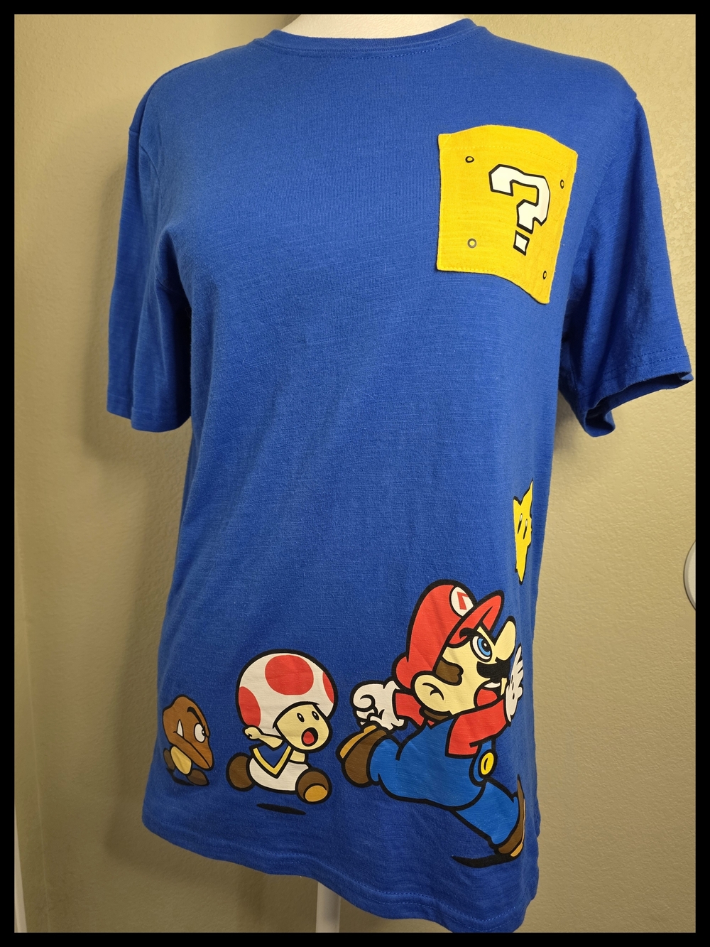 Nintendo Super Mario Blue Tee w/Character’s Sz XXL, (18) Youth Boys/Girls